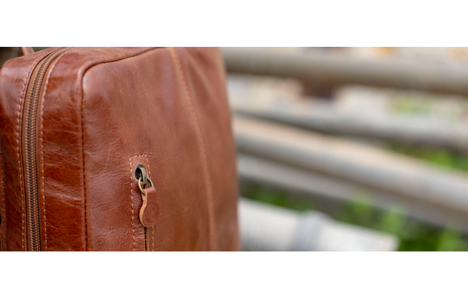 THE LEATHER "SLUGGER BACKPACK" HERITAGE
