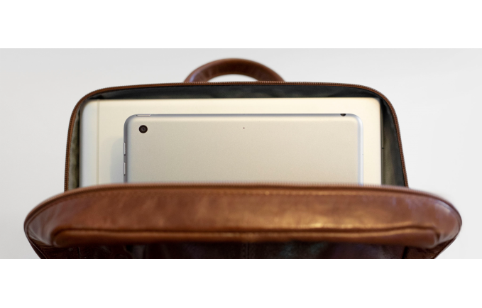 THE LEATHER "SLUGGER BACKPACK" HERITAGE